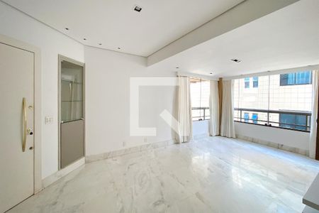 Sala de apartamento para alugar com 3 quartos, 95m² em Belvedere, Belo Horizonte