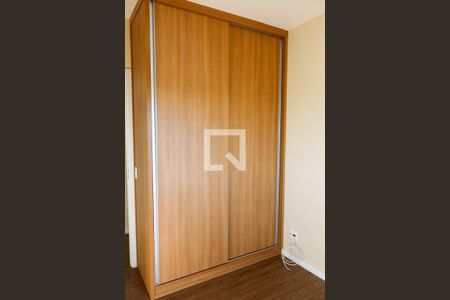 Quarto 1 de apartamento para alugar com 2 quartos, 55m² em Vila Yara, Osasco