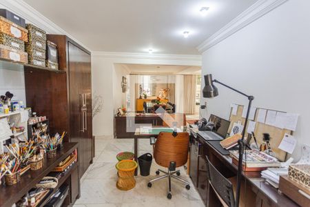Ateliê/Escritório de apartamento à venda com 3 quartos, 160m² em Lourdes, Belo Horizonte