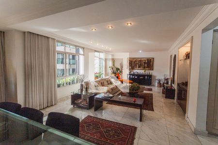 Apartamento à venda com 3 quartos, 160m² em Lourdes, Belo Horizonte