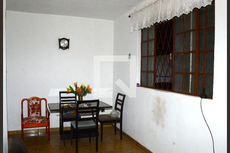 Sala de TV de casa à venda com 3 quartos, 428m² em Goiânia, Belo Horizonte