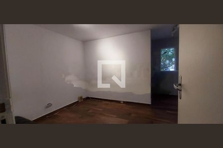 Casa à venda com 3 quartos, 201m² em Vila Alexandria, São Paulo