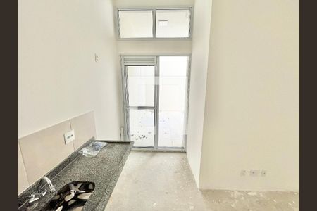 Sala/Cozinha de apartamento à venda com 2 quartos, 56m² em Parada Inglesa, São Paulo