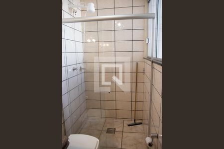 Banheiro da Suíte 1 de casa à venda com 6 quartos, 390m² em Jardim da Luz, Goiânia