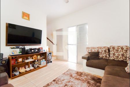 Sala de casa para alugar com 2 quartos, 125m² em Jardim Presidente Dutra, Guarulhos