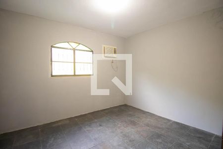 Quarto 1 de casa para alugar com 3 quartos, 120m² em Sete Pontes, São Gonçalo