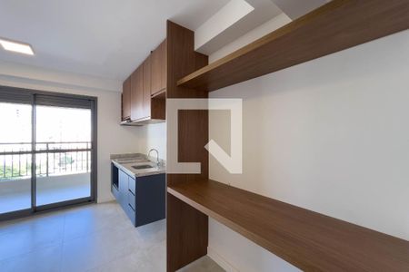 Sala e cozinha de apartamento para alugar com 1 quarto, 35m² em Ipiranga, São Paulo