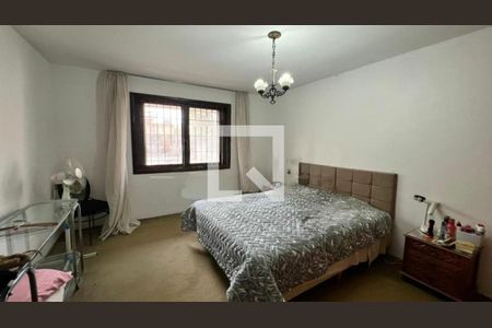 Casa à venda com 4 quartos, 308m² em Vila Represa, São Paulo