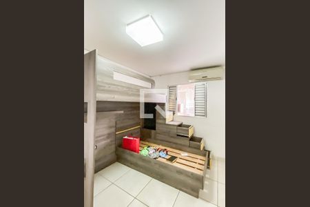 Quarto 2 de apartamento para alugar com 2 quartos, 60m² em Cangaiba, São Paulo