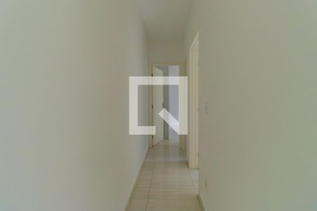 Corredor de apartamento para alugar com 2 quartos, 48m² em Chácara Granja Velha, Cotia