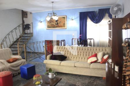 Sala de casa à venda com 4 quartos, 420m² em Jardim Dourado, Guarulhos