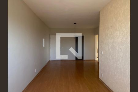 Sala de apartamento para alugar com 3 quartos, 76m² em Vila Osasco, Osasco