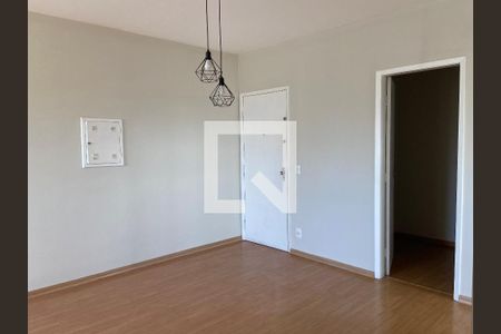 Sala de apartamento para alugar com 3 quartos, 76m² em Vila Osasco, Osasco