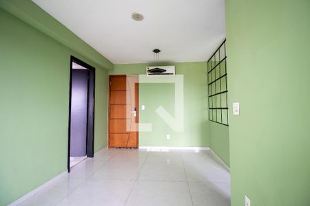 Sala de apartamento para alugar com 2 quartos, 64m² em Vila da Penha, Rio de Janeiro