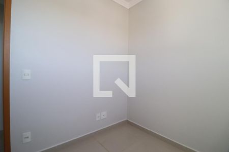 Quarto 1 de apartamento para alugar com 4 quartos, 190m² em Jardim Botânico, Uberlândia