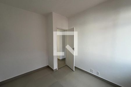 Quarto 1 de apartamento à venda com 2 quartos, 56m² em Jardim Guanabara, Rio de Janeiro