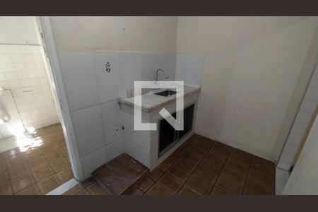 Cozinha de apartamento para alugar com 1 quarto, 45m² em Penha Circular, Rio de Janeiro