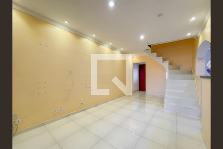 Sala (Casa 1) de casa à venda com 2 quartos, 350m² em Jaguaribe, Osasco