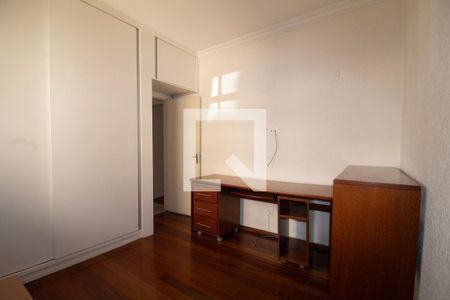 Quarto 02 de apartamento para alugar com 2 quartos, 100m² em Alto Barroca, Belo Horizonte