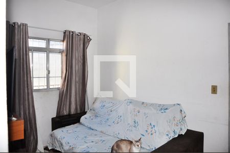 Casa para alugar com 2 quartos, 100m² em Jardim Santa Lucrecia, São Paulo