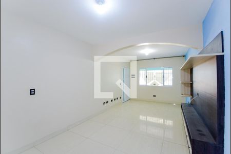 Sala de casa para alugar com 4 quartos, 210m² em Jardim Cumbica, Guarulhos