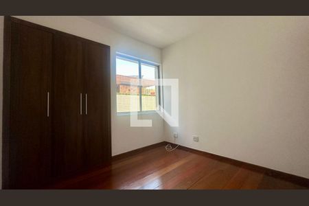 Quarto de apartamento à venda com 3 quartos, 100m² em Serra, Belo Horizonte
