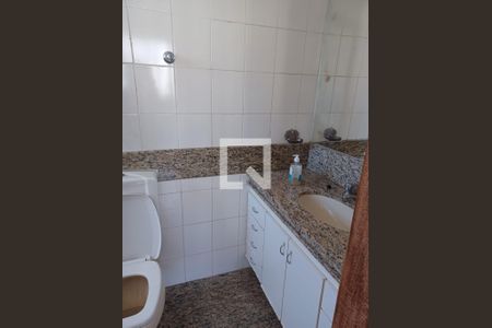 Banheiro  de apartamento à venda com 3 quartos, 100m² em Serra, Belo Horizonte
