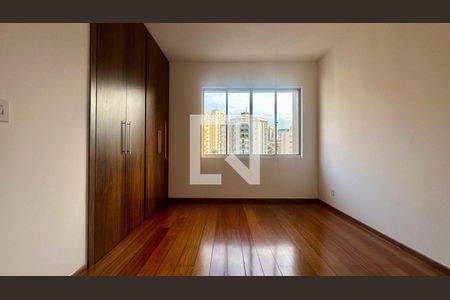 Quarto de apartamento à venda com 3 quartos, 100m² em Serra, Belo Horizonte