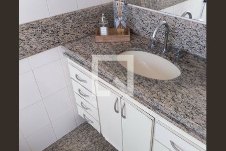 Banheiro  de apartamento à venda com 3 quartos, 100m² em Serra, Belo Horizonte