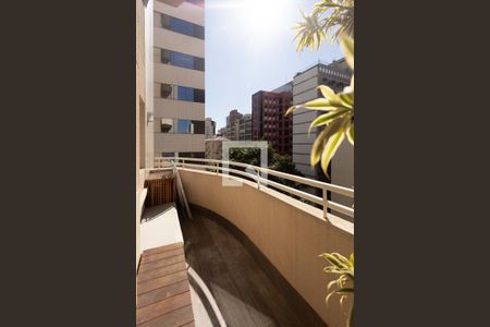 Varanda de apartamento à venda com 2 quartos, 76m² em Itaim Bibi, São Paulo