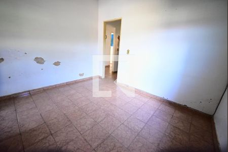 Casa à venda com 3 quartos, 200m² em Vila Lucy, Goiânia