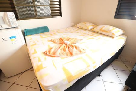 Quarto Suíte de kitnet/studio para alugar com 1 quarto, 25m² em Santa Mônica, Uberlândia