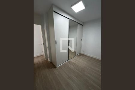 Quarto de apartamento à venda com 2 quartos, 64m² em Vila Andrade, São Paulo