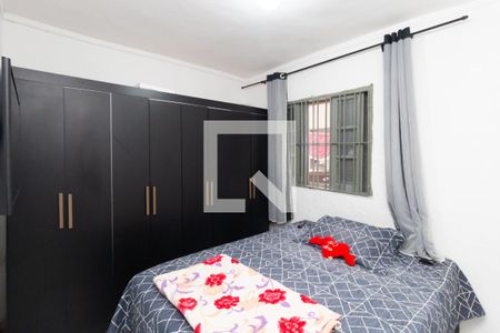 Quarto 2 de casa à venda com 3 quartos, 150m² em Vila Rosaria, São Paulo