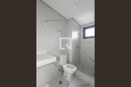 Banheiro da Suíte de apartamento à venda com 3 quartos, 110m² em Petrópolis, Porto Alegre