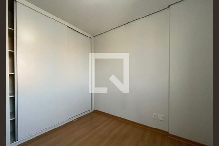 Quarto 2 de apartamento para alugar com 3 quartos, 190m² em Buritis, Belo Horizonte