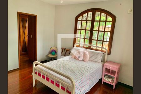 Casa à venda com 5 quartos, 440m² em São Francisco, Niterói