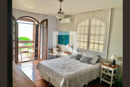 Casa à venda com 5 quartos, 440m² em São Francisco, Niterói