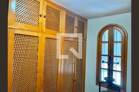 Casa à venda com 5 quartos, 440m² em São Francisco, Niterói
