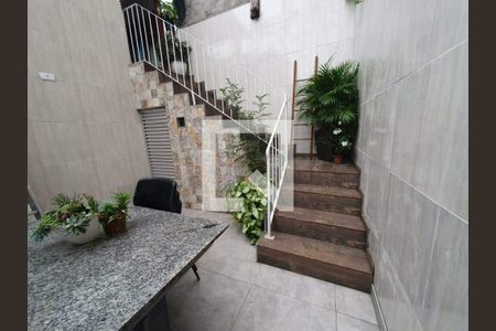 Casa à venda com 2 quartos, 120m² em Capão do Embira, São Paulo