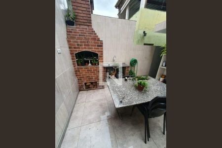 Casa à venda com 2 quartos, 120m² em Capão do Embira, São Paulo