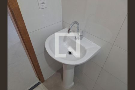 Banheiro de apartamento para alugar com 1 quarto, 45m² em Vila Guilherme, São Paulo