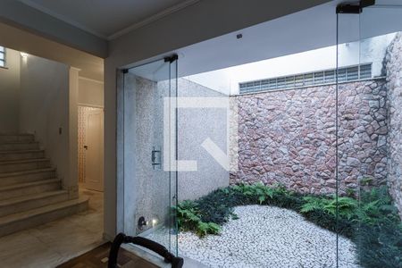 Sala de casa à venda com 4 quartos, 350m² em Jardim Luzitania, São Paulo