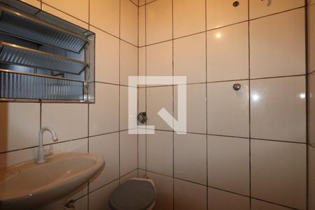 Banheiro de casa para alugar com 1 quarto, 50m² em Taboão, Diadema