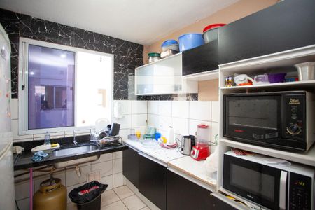Cozinha e Área de serviço de apartamento à venda com 2 quartos, 45m² em Nacional, Contagem