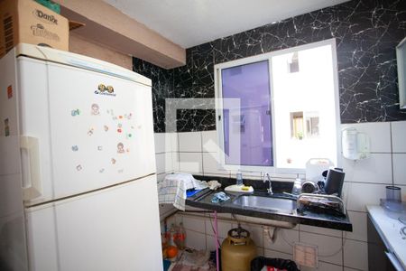 Cozinha e Área de serviço de apartamento à venda com 2 quartos, 45m² em Nacional, Contagem