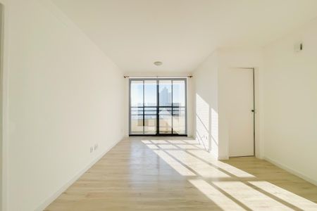 Sala de apartamento à venda com 2 quartos, 56m² em Jaguaribe, Osasco