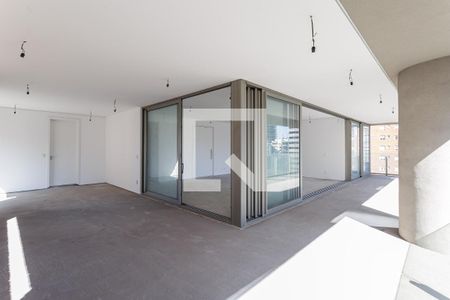 Varanda da Sala de apartamento à venda com 4 quartos, 335m² em Itaim Bibi, São Paulo