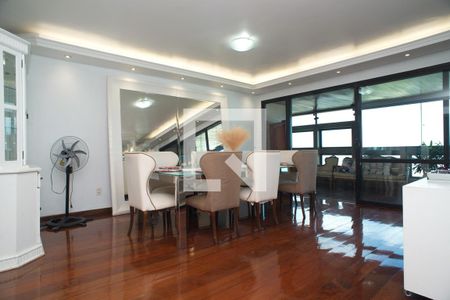 Sala de apartamento à venda com 4 quartos, 330m² em Barra da Tijuca, Rio de Janeiro