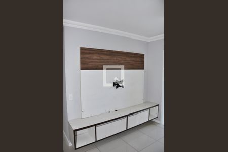 Detalhe - Sala e Sala de Jantar de apartamento para alugar com 3 quartos, 82m² em Vila Cruz das Almas, São Paulo